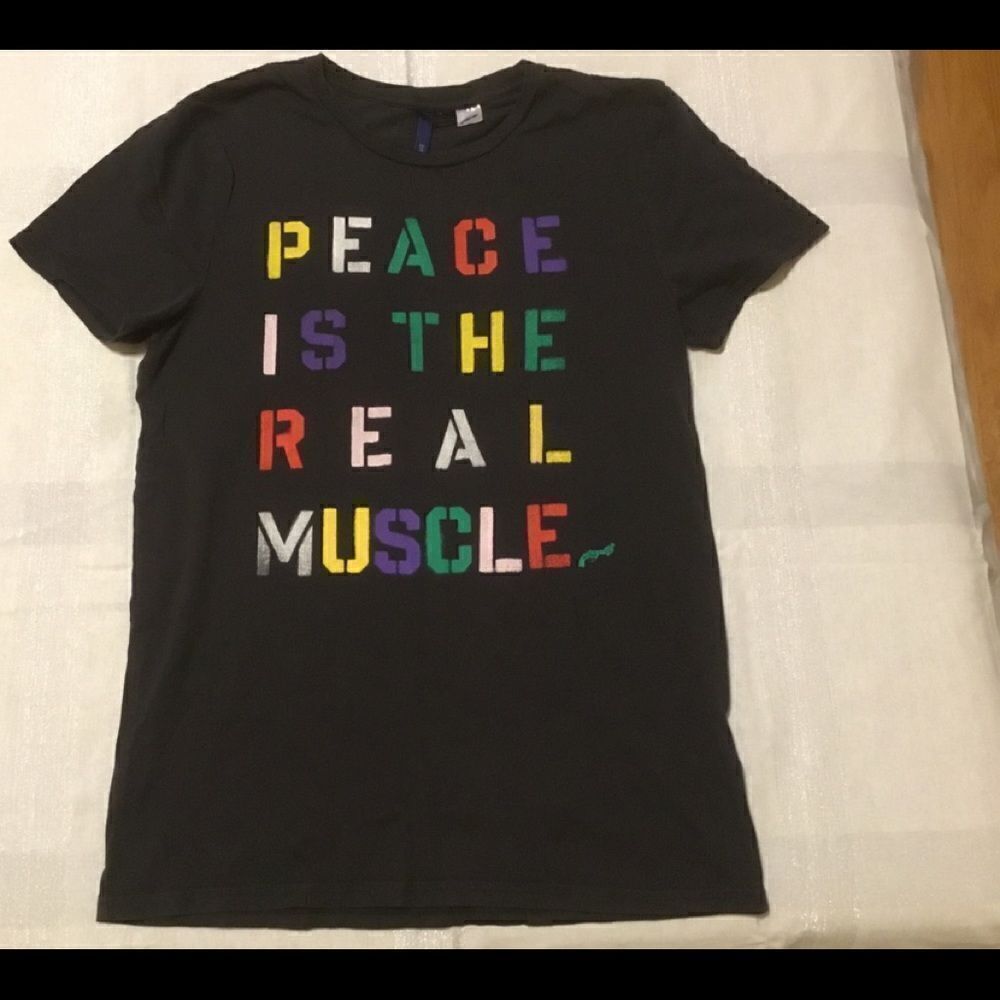 Taemin "Peace is the real muscle" shirt Size Small
